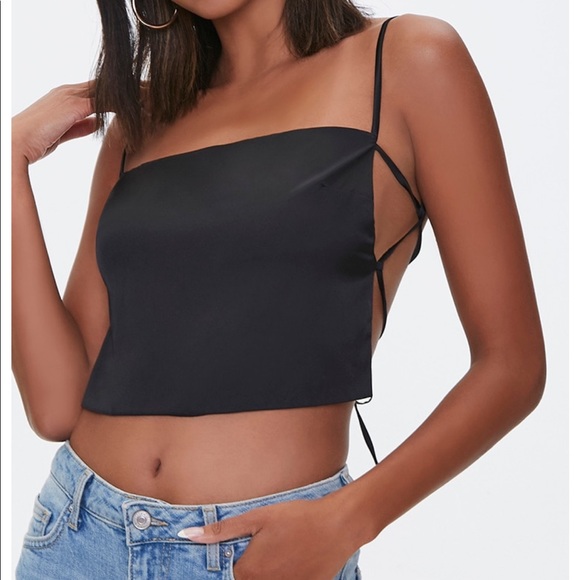 Forever 21 Tops - -NWT- Forever21 tie-back cropped cami
